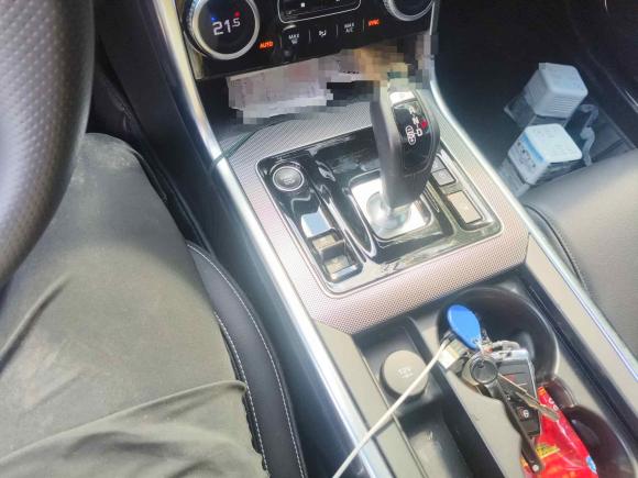 [杭州·浙A] 二手捷豹捷豹XEL2020款 2.0T 200PS R-DYNAMIC S进取运动版