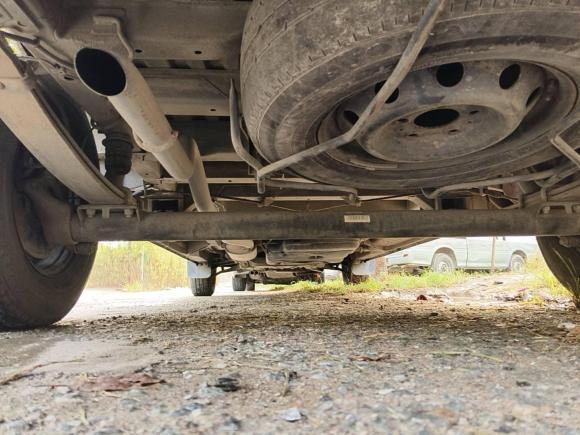 [上海·沪A] 二手上汽大通MAXUS新途V802015款 2.5T 手动傲运通版长轴中顶