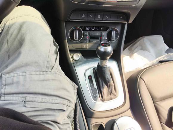 [南京·苏L] 二手奥迪奥迪Q32017款 35 TFSI quattro 全时四驱风尚型