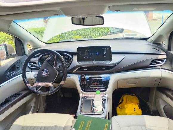 [深圳·粤B] 二手别克别克GL82022款 陆上公务舱 652T 豪华型