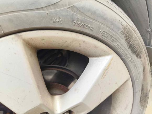 [武汉·鄂A] 二手雪佛兰创酷2014款 1.4T 自动两驱豪华型