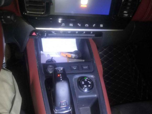 [上海·沪D] 二手雪铁龙天逸 C5 AIRCROSS2017款 380THP 豪华型