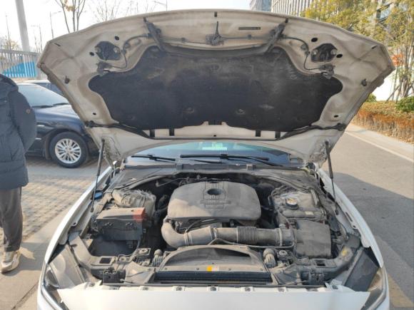 [南京·苏A] 二手捷豹捷豹XE2015款 2.0T 200PS R-Sport