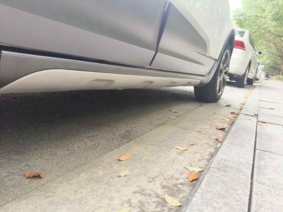 [苏州·苏E] 二手名爵名爵3SW2015款 1.5L AMT精英型