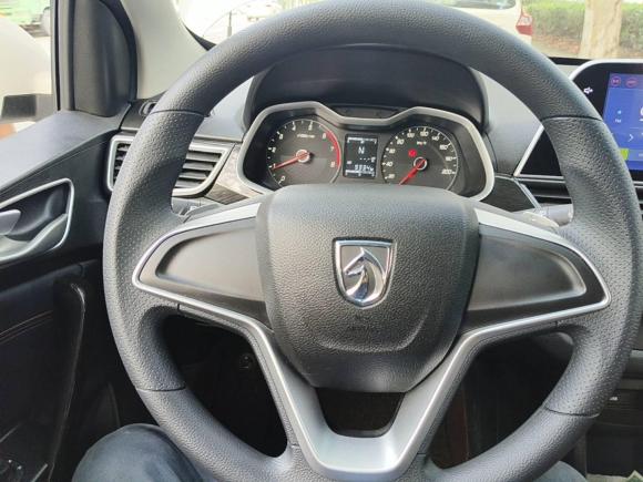 [上海·沪D] 二手宝骏宝骏3102017款 1.5L 自动时尚型