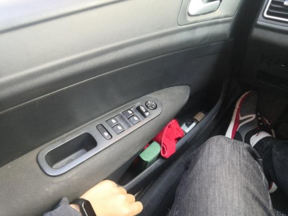 [义乌·鄂Q] 二手标致标致3082014款 乐享版 经典 1.6L 手动优尚型