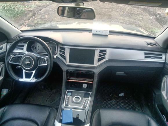 [苏州·苏E] 二手众泰大迈X72018款 2.0T 自动至尊型