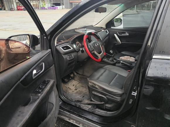 [广州·湘D] 二手SWM斯威汽车SWM斯威X72016款 1.5T 手动豪华型 7座