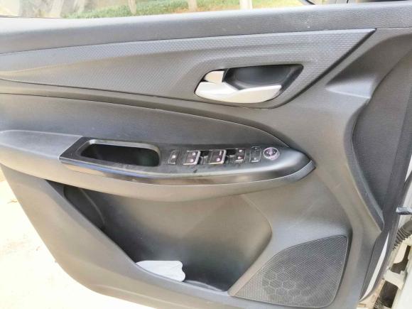 [无锡·苏B] 二手宝骏宝骏7302019款 1.5L 手动时尚型 7座 国V