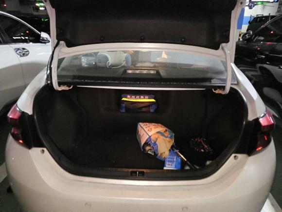 [深圳·粤N] 二手丰田雷凌2016款 双擎 1.8H GS E-CVT精英天窗版