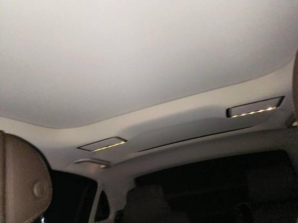 [南京·苏L] 二手奔驰奔驰E级2019款 E 300 L 运动时尚型