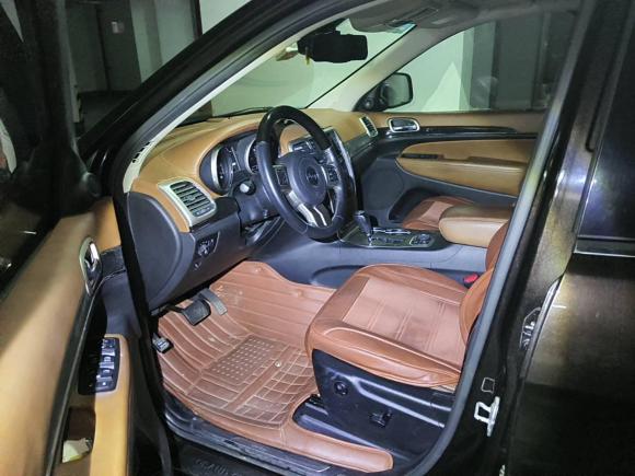 [佛山·粤E] 二手Jeep大切诺基2011款 改款 3.6L 旗舰版