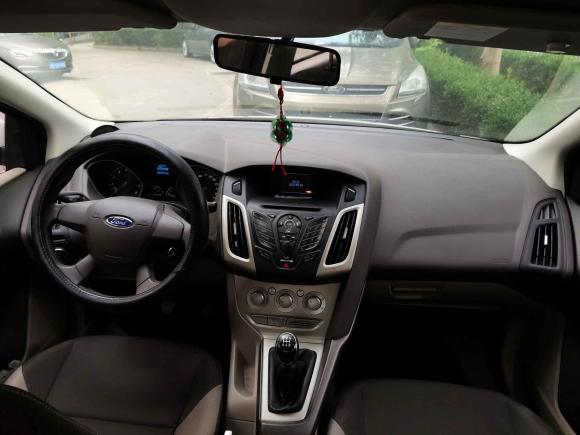 [上海·沪A] 二手福特福克斯2012款 三厢 1.6L 手动舒适型