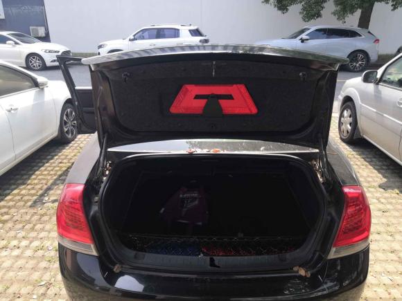 [上海·沪A] 二手别克林荫大道2010款 3.0 豪华版