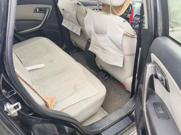 [嘉兴·浙C] 二手奔腾奔腾X802015款 2.0L 自动舒适型