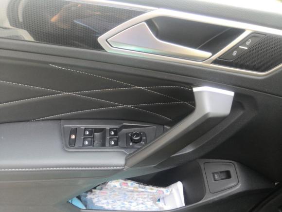 [上海·沪C] 二手大众途观L2022款 330TSI 自动两驱智享版