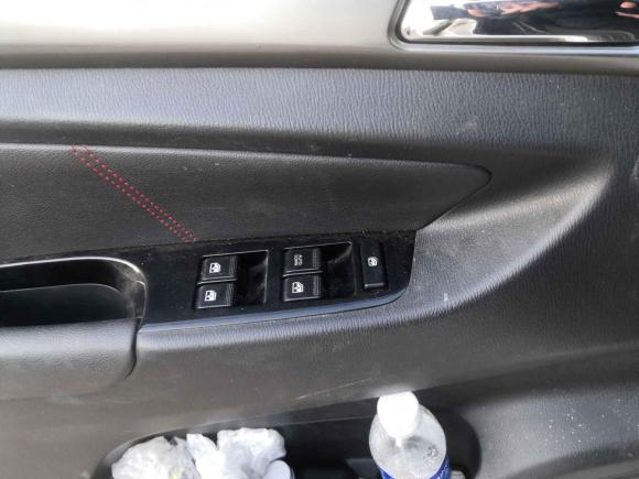 [上海·渝F] 二手长安凯程长安欧尚A6002016款 1.5L 手动豪华型7座