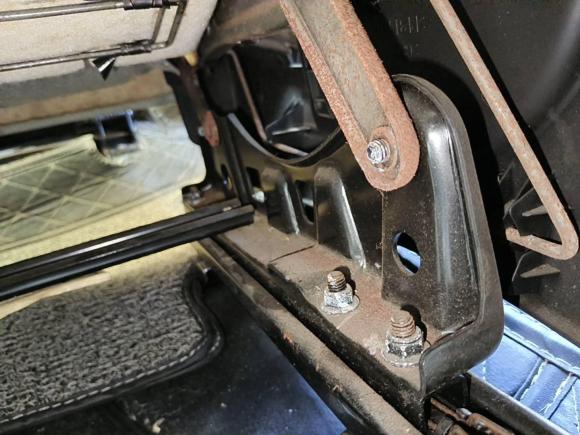 [深圳·粤S] 二手北汽幻速北汽幻速H32016款 H3F 1.5L 手动尊贵型