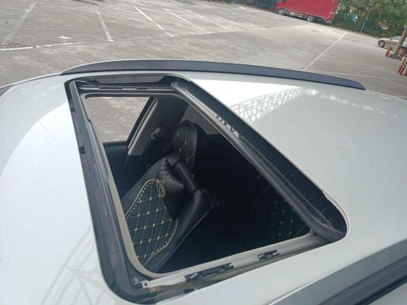 [苏州·闽D] 二手奔腾奔腾X402017款 1.6L 自动豪华型