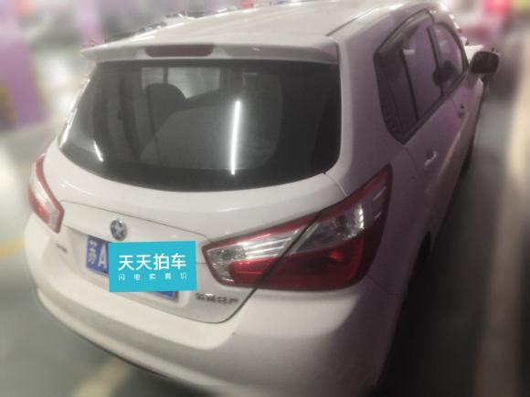 [南京·苏A] 二手启辰启辰R502013款 1.6L 手动时尚版