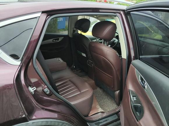 [上海·沪D] 二手英菲尼迪英菲尼迪QX502015款 2.5L 悦享版