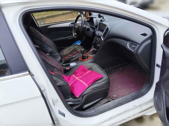 [芜湖·皖B] 二手奇瑞艾瑞泽52018款 1.5L 手动致敬青春版