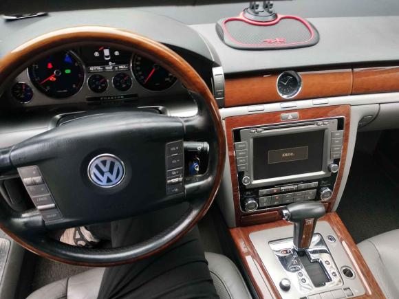 [无锡·苏B] 二手大众辉腾2009款 3.6L V6 5座加长舒适版