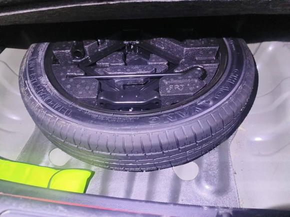 [武汉·鄂A] 二手荣威荣威i52019款 20T 自动4G互联领豪旗舰版