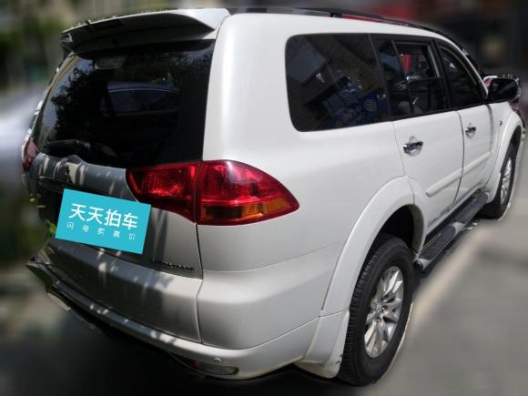 [南京·苏A] 二手三菱帕杰罗・劲畅2013款 3.0L 自动四驱行政版