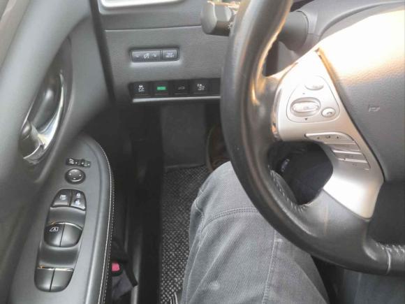 [西安·陕A] 二手日产楼兰2017款 2.5 S/C HEV XE 四驱混动尊尚版