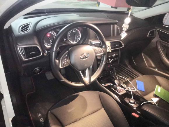 [常州·苏D] 二手英菲尼迪英菲尼迪QX302017款 1.6T 两驱时尚版