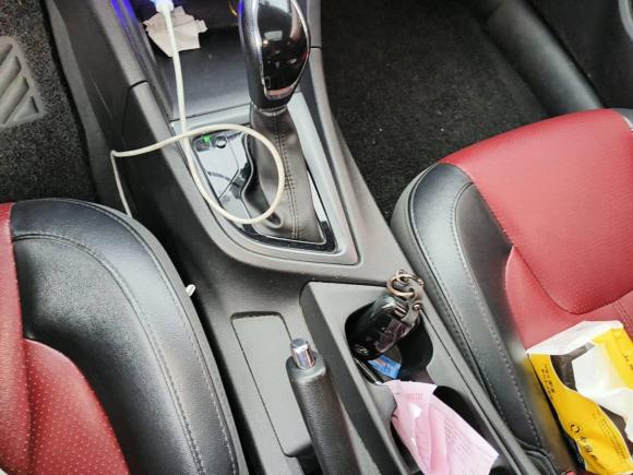 [广州·粤E] 二手奇瑞艾瑞泽52017款 1.5L CVT尊贵版