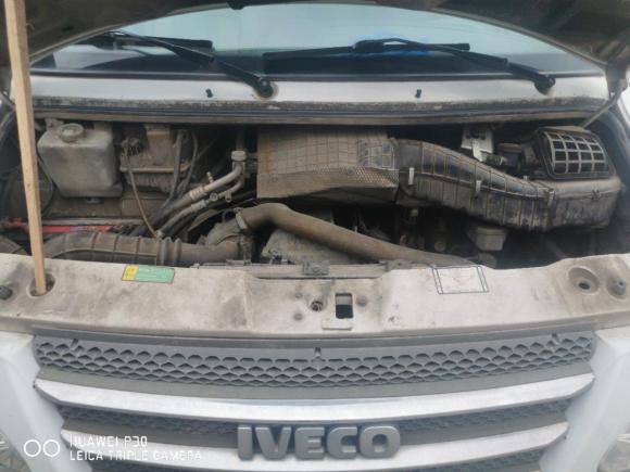 [金华·浙G] 二手依维柯依维柯褒迪2012款 2.5T-A32 基本型