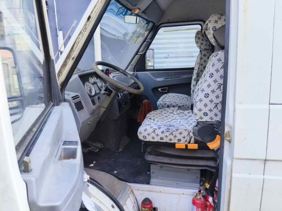 [上海·沪A] 二手依维柯依维柯得意2014款 2.8T-V35 NJ5044XXYQ3A43S4