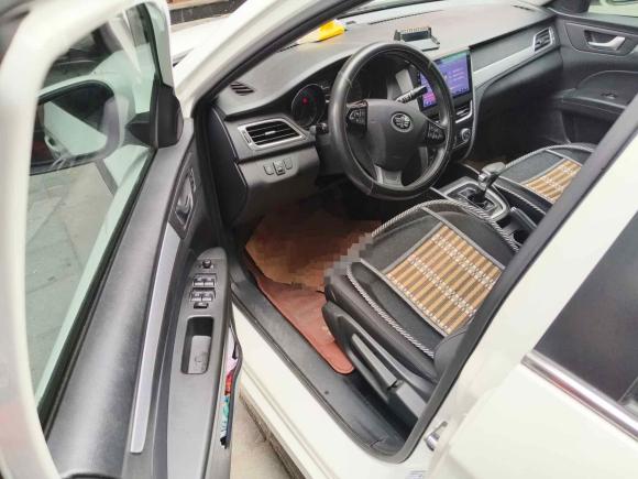 [成都·渝B] 二手奔腾奔腾B302016款 1.6L 自动豪华型