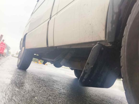 [上海·沪J] 二手依维柯依维柯得意2017款 2.5T A35客车5-7座47Z5