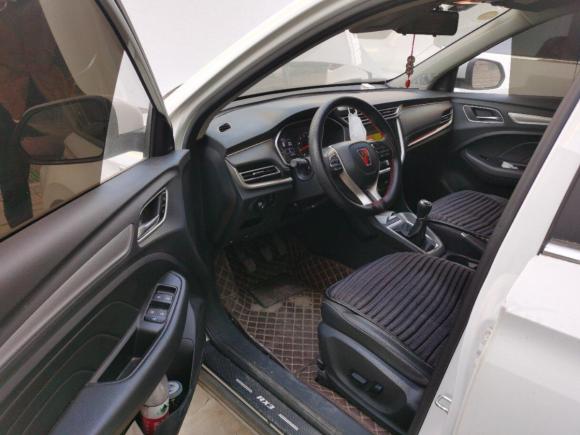 [济南·鲁J] 二手荣威荣威RX32018款 1.6L 手动精英版