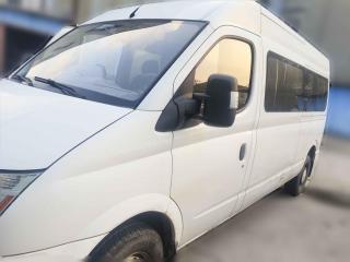 上汽大通MAXUS新途V802018款 2.5T 6挡手动傲运通长轴中顶7/10座