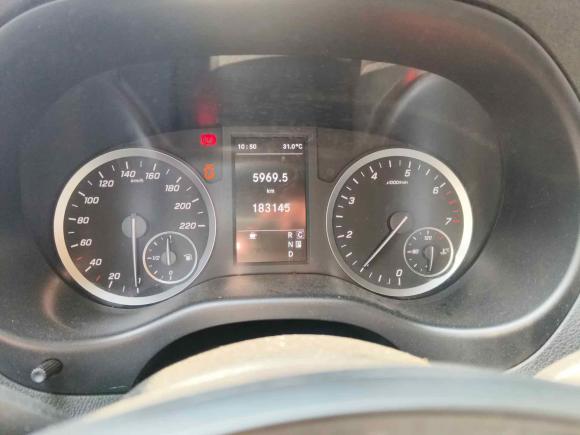 [成都·川A] 二手奔驰威霆2020款 2.0T 精英版 9座