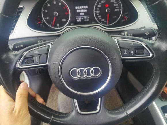 [义乌·浙G] 二手奥迪奥迪A4L2015款 35 TFSI 自动标准型