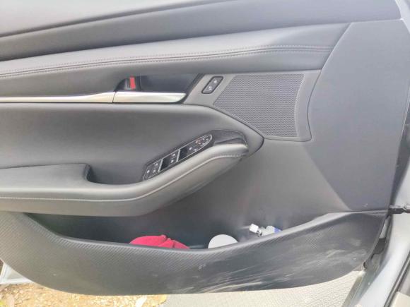 [广州·粤U] 二手马自达马自达3 昂克赛拉2021款 2.0L 自动质睿版