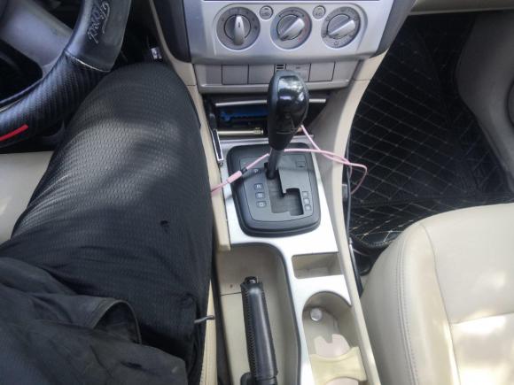 [芜湖·皖B] 二手福特福克斯2011款 两厢 1.8L 自动时尚型