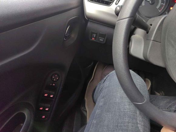 [南通·苏F] 二手标致标致3012016款 1.6L 手动舒适版