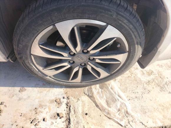 [青岛·鲁B] 二手比亚迪秦新能源2015款 1.5T 双冠旗舰Plus版