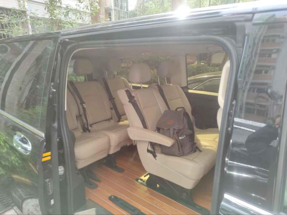 [深圳·粤B] 二手奔驰威霆2018款 2.0T 精英版 7座 国VI