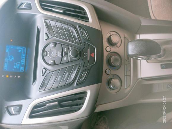 [上海·沪C] 二手福特福克斯2012款 三厢 1.6L 自动舒适型