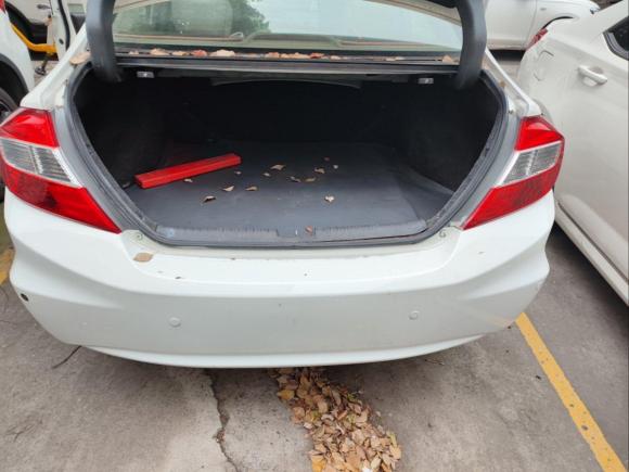 [上海·苏E] 二手本田思域2012款 1.8L 自动舒适版