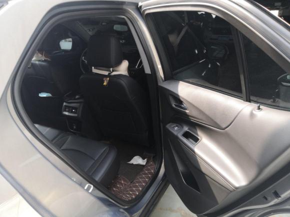 [北京·皖A] 二手雪佛兰探界者2018款 550T 自动四驱捍界版