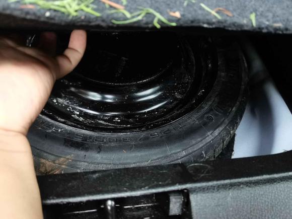 [上海·沪A] 二手福特福克斯2012款 三厢 1.6L 手动舒适型