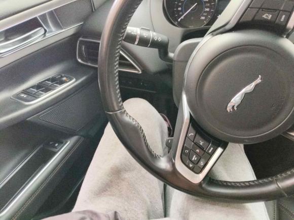 [上海·苏A] 二手捷豹捷豹XEL2019款 2.0T 200PS 豪华版